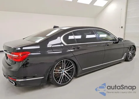 2016 BMW 750 Xi z USA, uszkodzony, nr VIN WBA7F2C51GG417920